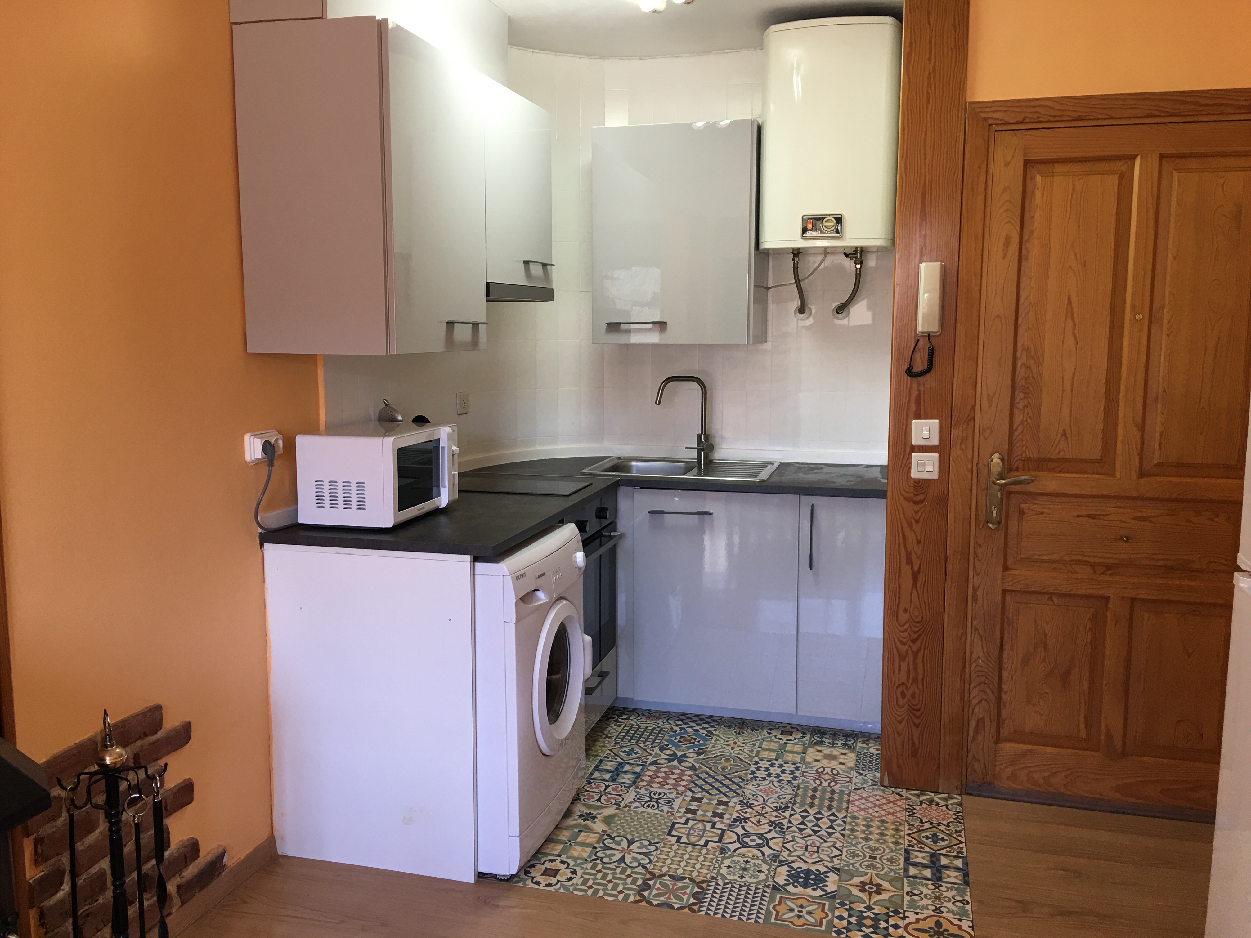 APARTAMENTO EL CANFRANERO EN CANFRANC (PUEBLO)